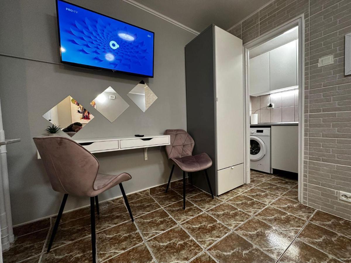One Room Apartment Decebal ブカレスト エクステリア 写真